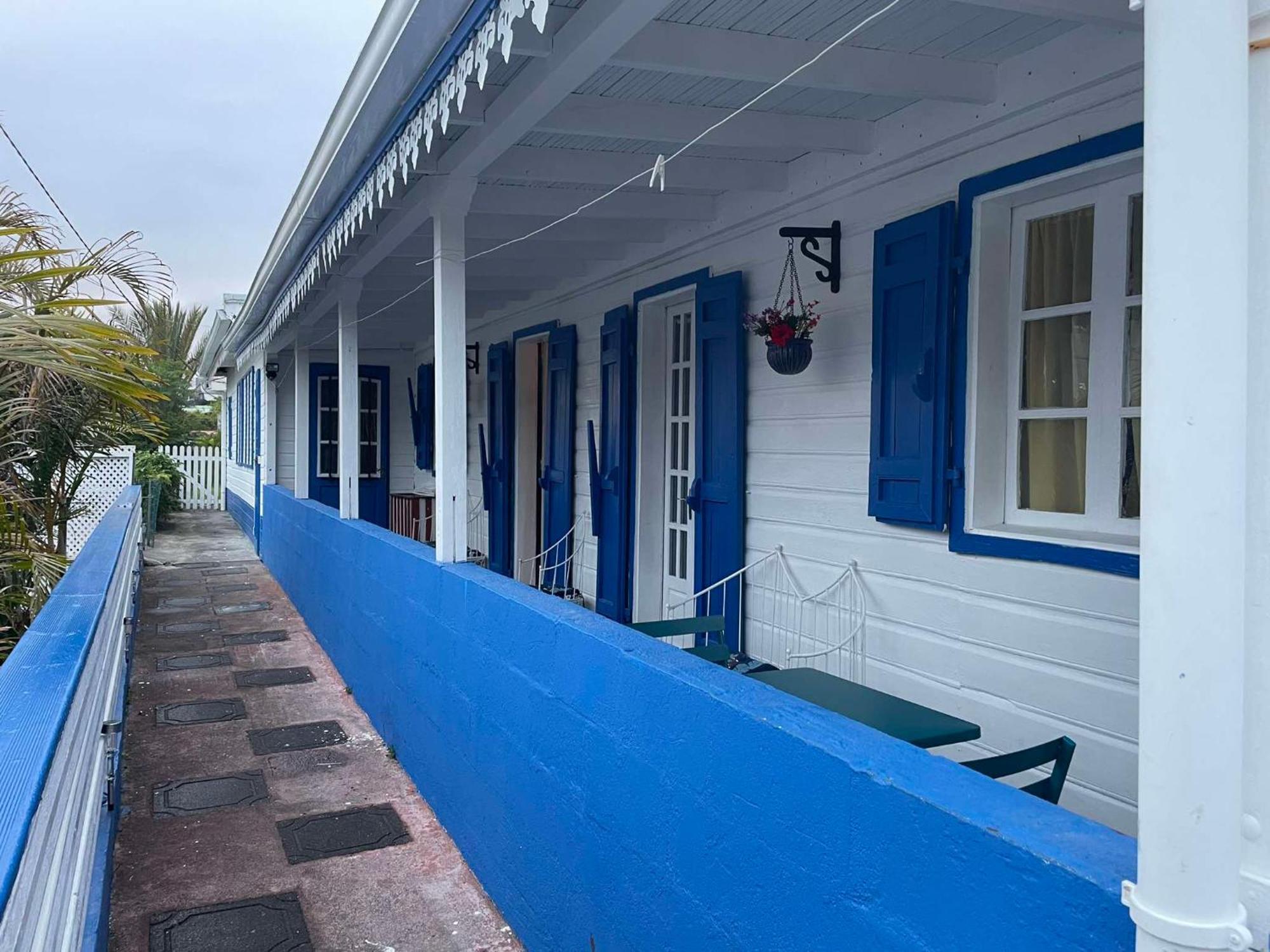 Gite Les Carillons Hostel Cilaos Exterior photo